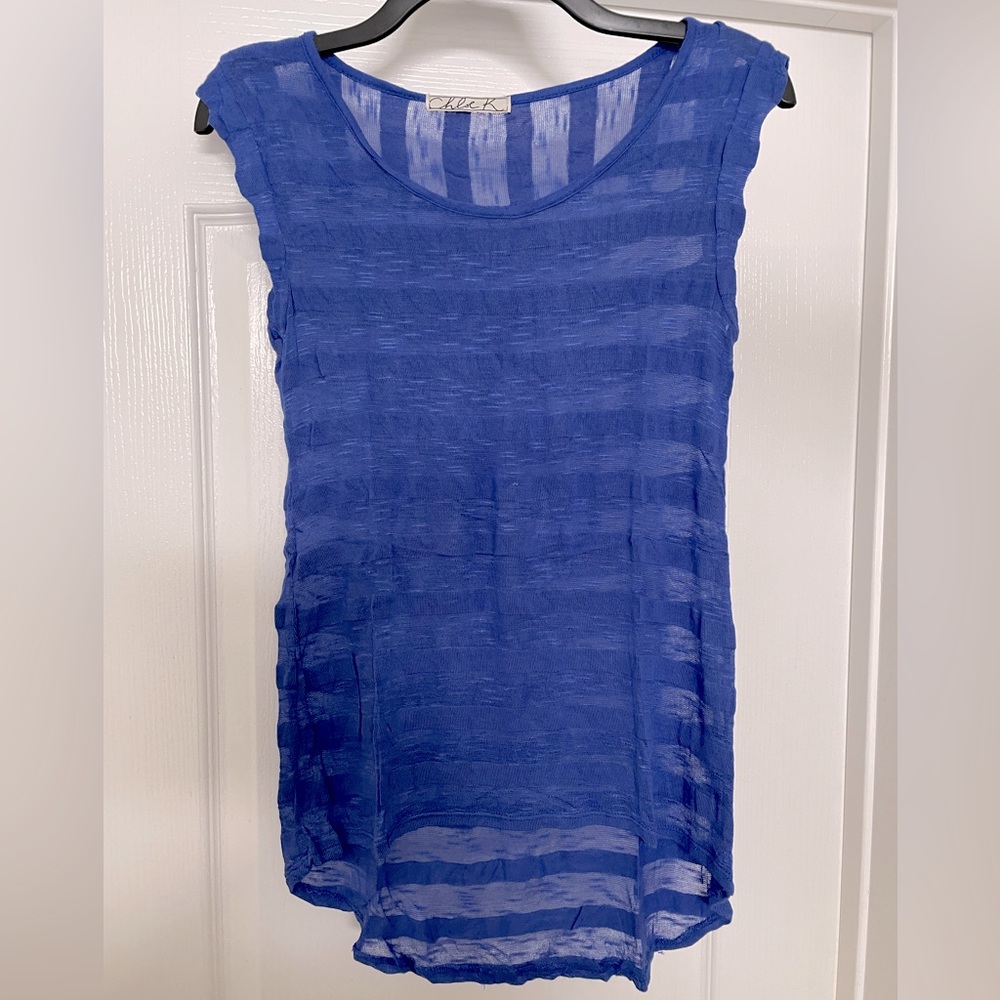 Chloe K boutique sleeveless scoop neck tee top size Medium- azure blue - Picture 1 of 6